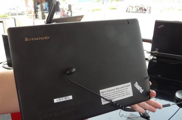 Lenovo ThinkPad Tablet - un model business testat la Lenovo Do Tour 2011 (Video): p1240139jpg.jpg