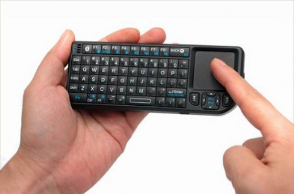 Mini tastatura Bluetooth ProMini - ideala pentru controlul iPad-ului si telefonului mobil: e44ad7e5949bea093216458077d60e11.jpg