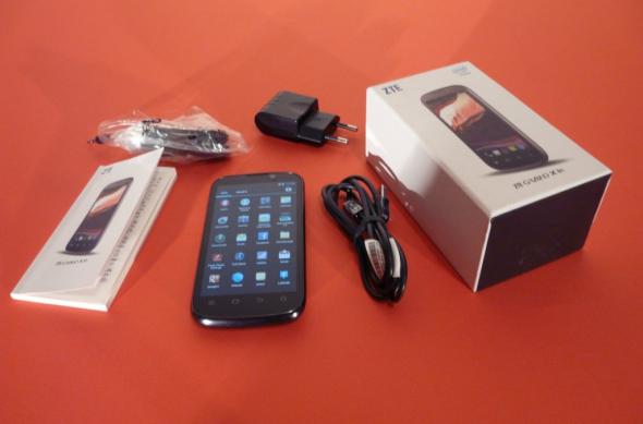 ZTE Grand X In unboxing: primul nostru telefon cu procesor Intel scos din cutie (Video): p1310056jpg.jpg