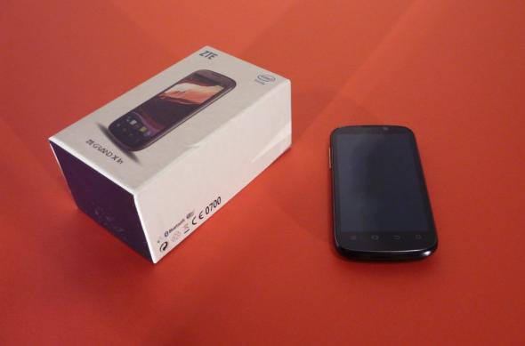ZTE Grand X In unboxing: primul nostru telefon cu procesor Intel scos din cutie (Video): p1310048jpg.jpg