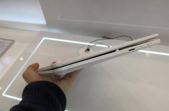 MWC 2013: LG Tab-Book hands on, tableta cu tastatura glisantă și Windows 8 (Video): lg_tab_book_05jpg.jpg