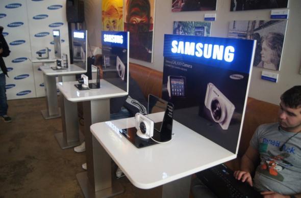 Samsung GALAXY Camera - lansarea În România, primele impresii și o galerie foto: samsung_galaxy_camera_mobilissimo_20.jpg