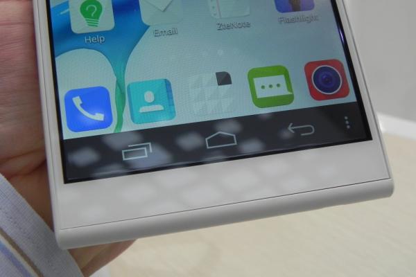 MWC 2014: ZTE Grand Memo II LTE hands on preview - phablet ultrasubtire cu ecran de 6 inch