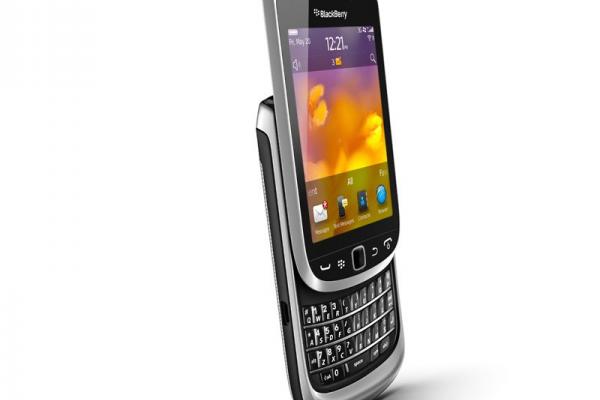 Trio de BlackBerry-uri noi, anunțat oficial: BlackBerry Bold 9900, Torch 9810 și Torch 9860
