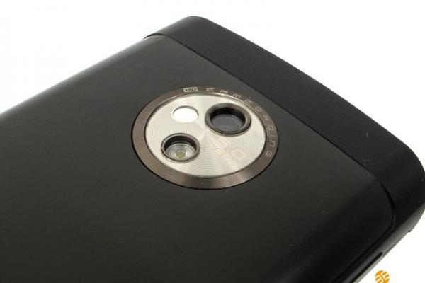 Prima recenzie de telefon Windows Phone 7? LG E900 sub lupa cehilor!