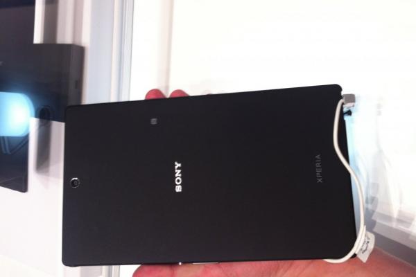 IFA 2014: Sony Xperia Z3 Tablet Compact hands on - panou mat În spate și grosime scăzută (Video)