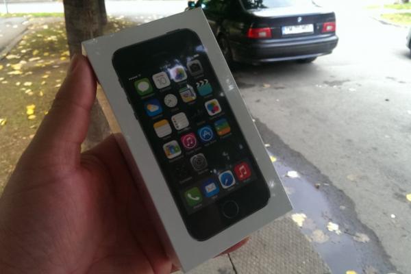 iPhone 5S la Mobilissimo.ro! Urmează luni unboxing și peste o săptămână review!