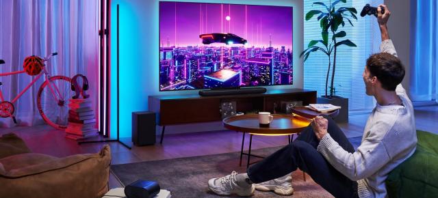 Noul televizor TCL C805 vine în dimensiuni impresionante de până la 248 cm și are tehnologie mini-LED, QLED
