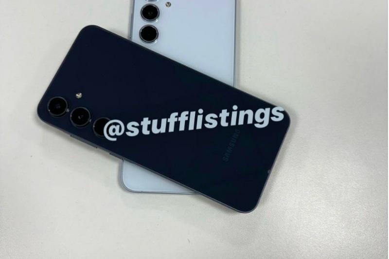 Samsung Galaxy A55 5G - Fotografii reale cu telefonul (leak): GG3nzj4XUAAA8ZO.jpg