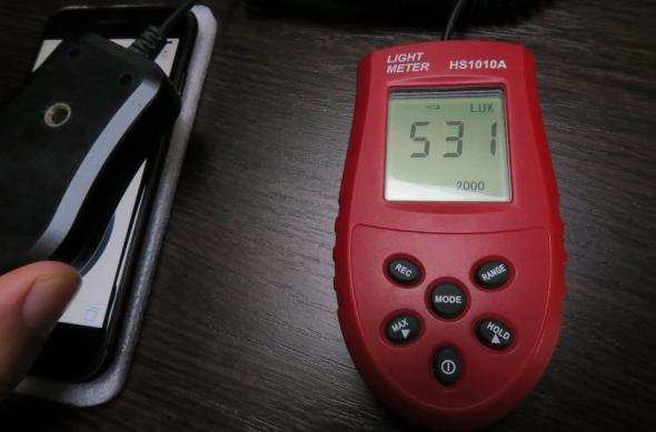 Luminozitate ecran Apple iPhone 8: Apple-iPhone-8_001.JPG