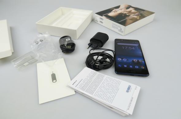 Nokia 8 - Unboxing: Nokia-8_002.JPG