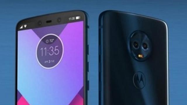<b>Motorola Moto X5 apare deja în randări, cu 4 camere şi decupaj în partea de sus a ecranului</b>Spre uimirea tuturor avem astăzi parte de randări pentru nimeni altul decât Motorola Moto X5, un telefon care de regulă ar trebui să debuteze mai târziu în cursul acestui an. Leak-ul pare a ne da de veste că debutul poate fi programat pentru MWC
