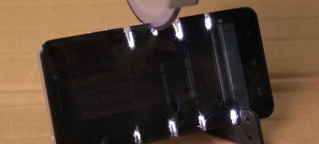 Ulefone Metal face cunoștiință cu un flex electric; iată un test de rezistență pus la cale chiar de către producător