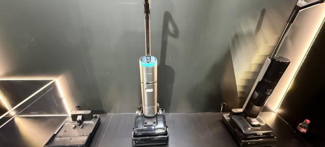 IFA 2025: Dreame H15 Pro Foam Wash Hands on - aspirator cu dozator de spumă pentru accidentele animalelor de companie