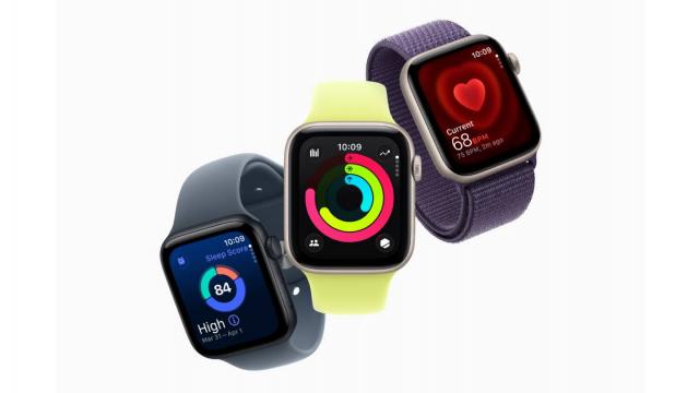 <b>Apple Watch SE 3 a sosit! Smartwatch-ul se încarcă rapid, primește 5G și Always-On Display</b>Cunoscut drept Apple Watch SE 3 sau Apple Watch (2025), iată că Apple a prezentat azi cel mai nou și accesibil model din portofoliu. E un smartwatch fabricat în proporție de 100% din aluminiu reciclat, ce aduce upgrade-uri importante la nivel de