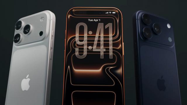 <b>iPhone 17 Pro Max are tot ce n-a avut niciun Pro până acum; Zoom optic 8X, display uriaș și stocare de până la 2 TB</b>Ziua cea mare a sosit, iar seara de 9 septembrie ne-a adus lansarea celor mai așteptate smartphone-uri Apple din acest an. Seria iPhone 17 cuprinde aparent „doar” 3 modele, întrucât compania a ales să lanseze pe lângă iPhone 17, 17 Pro și 17 Pro Max