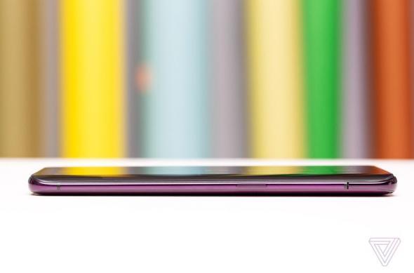 Oppo Find X - Fotografii hands-on The Verge: Oppo-Find-X-TheVerge_003.jpg