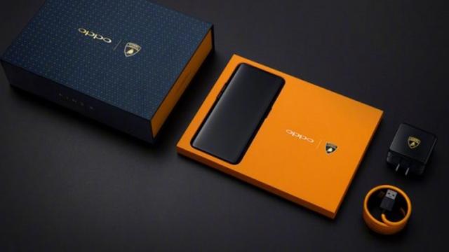 <b>Oppo Find X Lamborghini Edition este anunțat oficial! Costă cu 700 euro mai mult decât varianta standard și se încarcă foarte rapid</b>Cu puțin timp înainte de încheierea evenimentului de ieri seară, Oppo a mai avut ceva de prezentat pe lângă smartphone-ul Oppo Find X. Este vorba despre o variantă limitată numită Oppo Find X Lamborghini care marchează și debutul 