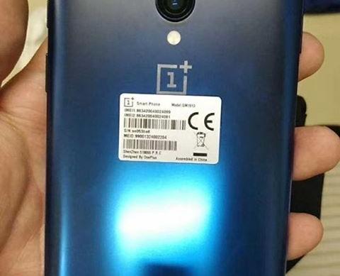 OnePlus 7 Pro Leak (fotografii hands-on): image2.jpg