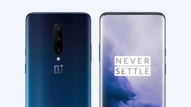 <b>OnePlus 7 Pro îşi dezvăluie costul pentru piaţa din India; Iată echivalentul în lei!</b>OnePlus 7 avut parte de teasere şi scăpări zilnice în ultima săptămână, lucru de înţeles, pentru că suntem la nici 10 zile distanţă de lansarea sa. Azi avem şi o listă de preţuri pentru OnePlus 7 Pro, apărută în India şi pe care am convertit-o în lei mai 