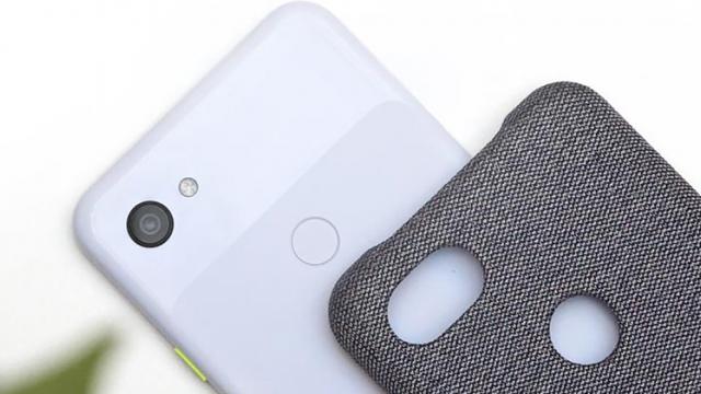 <b>Google I/O 2019: Google Pixel 3a şi Pixel 3a XL devin oficiale, cu camerele cele bune de Pixel 3, procesoare midrange; Iată preţurile</b>Aşa cum ne aşteptam şi după muuuuulte scăpări, Google Pixel 3a şi Google Pixel 3a XL au debutat astăzi în cadrul Google I/O 2019. Telefoanele sunt fix versiuni midrange de Pixel 3 şi Pixel 3 XL, aşa cum am aflat