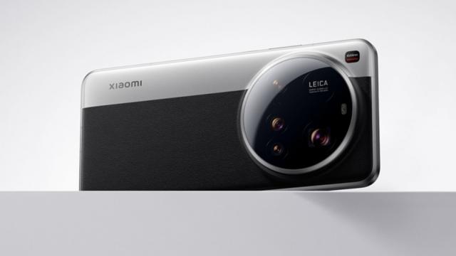 <b>Xiaomi 15 Ultra apare în cele mai detaliate imagini de până acum! Camera-phone-ul e gata de debut!</b>În doar două zile Xiaomi 15 Ultra urmează să fie prezentat oficial în China. Am aflat deja multe informații legate de acest camera-phone de top, dar Xiaomi continuă să ofere informații și imagini tot mai detaliate cu acesta. Astfel de fotografii oficiale