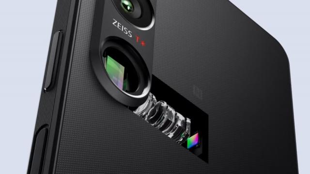 <b>Sony Xperia 1 VII e în cărţi pentru lansare în 2025; Reconfirmat de scăpări</b>Sony Xperia 1 VII e poate telefonul flagship cu cele mai puţine scăpări din ultima vreme. Mă refer evident la un flagship al anului 2025 şi iată că azi avem încă o confirmare că el se va concretiza. Erau zvonuri la un moment dat că Sony ar renunţa