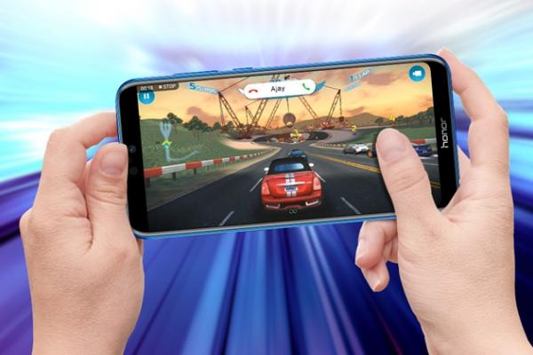 Huawei Honor 9N debutează oficial: telefon cu ecran de 5.84 inch cu breton, cameră duală, preţ sub 200 dolari