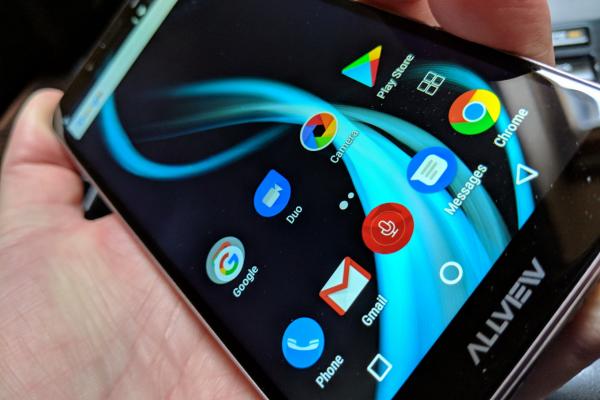 Allview X4 Soul Infinity L: OS, UI, aplicaţii pe curat, cu Nougat în centru