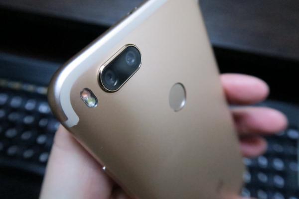 Xiaomi Mi A1: Camera îşi face treaba la Bokeh, prim plan, culori, nu prea la video