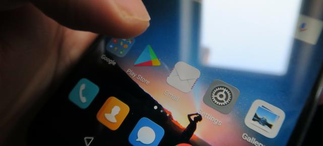 Huawei Mate 10 Lite: OS, UI, aplicaţii din epoca EMUI 5.1 + Android 7.0
