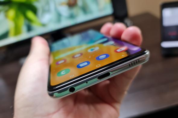Samsung Galaxy A52 5G - Galerie foto Mobilissimo.ro: Samsung-Galaxy-A52-5G_009.jpg