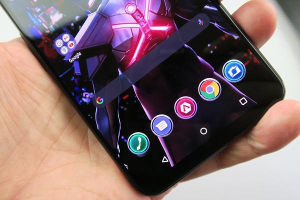 ASUS ROG Phone 5 Pro: OS, UI și aplicații cu Android 11 și ROG UI sau ZenUI la alegere, cu o mulțime de opțiuni pentru gaming
