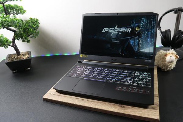 Prezentare Acer Nitro 5 AN515-57 - Un laptop de gaming mai „cool” decât te-ai aștepta, cu CPU Intel Core i7-11800H și grafică RTX 3070