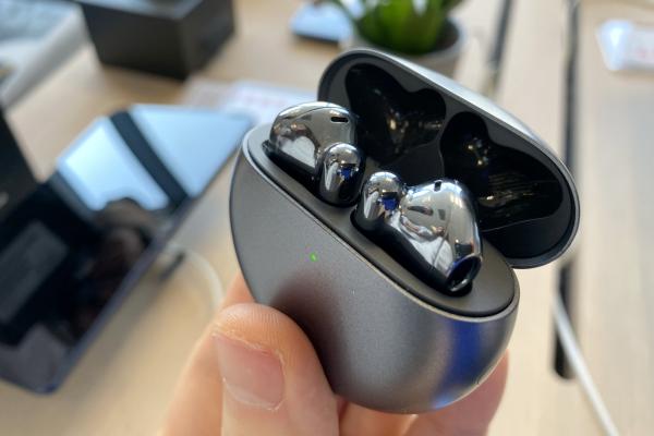 Huawei Freebuds 4 - Fotografii eveniment