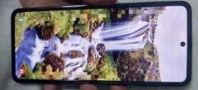 Samsung Galaxy Fold 2 apare în presupuse fotografii hands-on, confirmând formatul de telefon pliabil cu clapetă