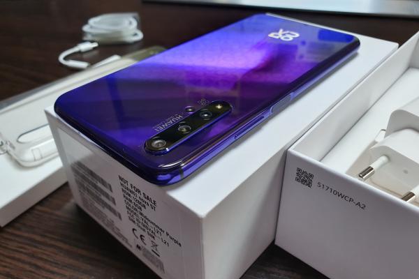 Huawei Nova 5T - Unboxing