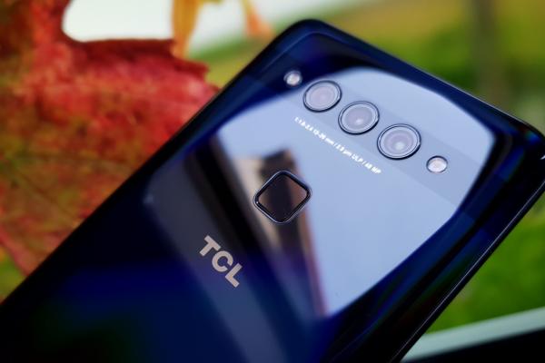 TCL PLEX Unboxing & GIVEAWAY; Telefon cu 3 camere la zero euro cu Orange Love + cel mai mare giveaway din istoria Mobilissimo!