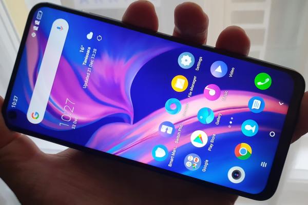 TCL Plex review: telefon de ecosistem, de consum video, ceva gaming, divertisment în reţeaua Orange