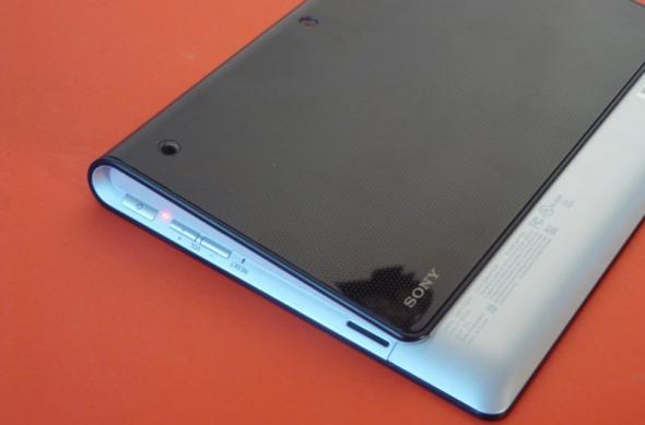 Sony Tablet S unboxing - scoatem din cutie interesanta tableta Sony cu Honeycomb (Video): p1240668jpg.jpg