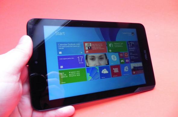 ASUS VivoTab Note 8 Review: Windows 8.1 full Într-un pachet compact, cu ecran sub așteptări (Video): asus_vivotab_note_8_review_mobilissimo_ro_18jpg.jpg