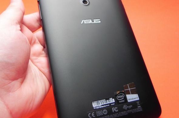 ASUS VivoTab Note 8 Review: Windows 8.1 full Într-un pachet compact, cu ecran sub așteptări (Video): asus_vivotab_note_8_review_mobilissimo_ro_04jpg.jpg