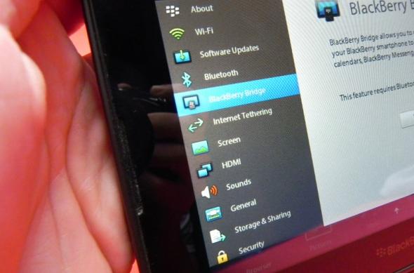 Review BlackBerry PlayBook - o alternativă pentru iPad, dependentă de smartphone BlackBerry (Video): blackberry_paybook_mobilissimo_28jpg.jpg