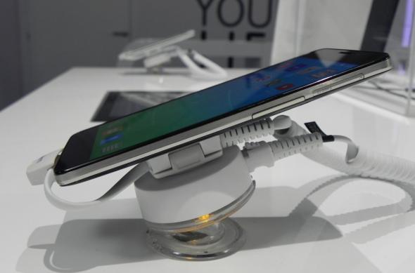 MWC 2014: Alcatel One Touch Idol X+ hands on preview - un octa core solid de 2 GHz (Video): dscn4908jpg.jpg