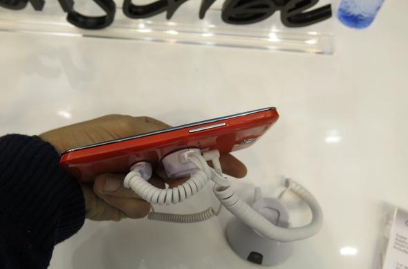 MWC 2013: Alcatel One Touch Scribe Easy hands on preview - phablet de buget cu Jelly Bean (Video): alcatel_one_touch_scribe_easy_05jpg.jpg