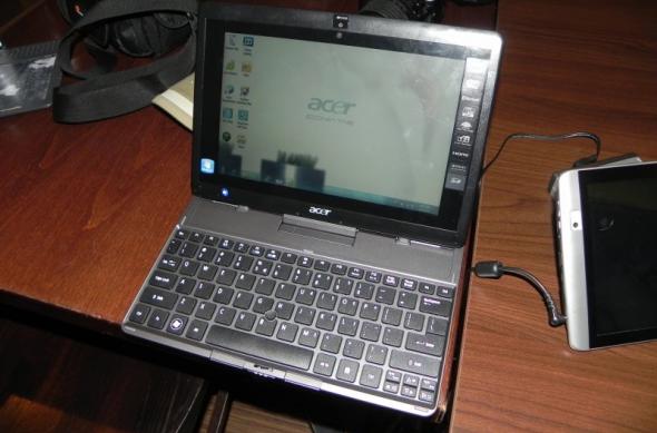 eMAG și-a pus spre test linia sa de tablete de la iPad 2 la Motorola Xoom și BlackBerry PlayBook: emag_tablete_hard_rock_cafe_036jpg.jpg