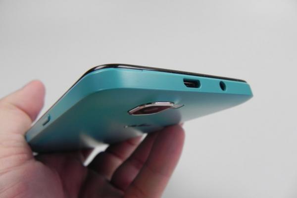 Wiko Rainbow Review: telefon tineresc cu cameră OK, ecran foarte luminos, dar cu baterie dezamăgitoare (Video)