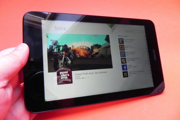ASUS VivoTab Note 8 Review: Windows 8.1 full Într-un pachet compact, cu ecran sub așteptări (Video)