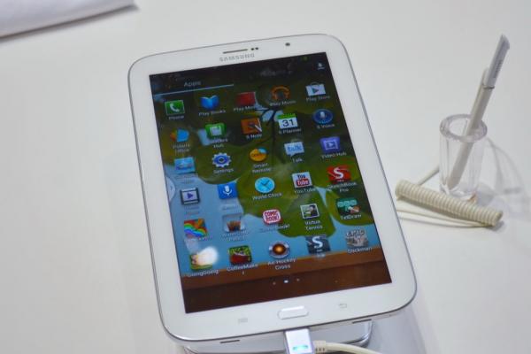 MWC 2013: Samsung Galaxy Note 8.0 Într-un preview detaliat Mobilissimo.ro (Video)