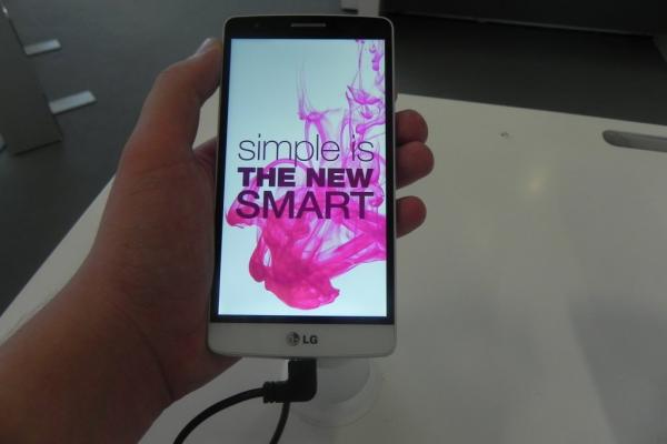 IFA 2014: LG G3 S (Beat) hands on - design de LG G3, dotări puțin mai modeste (Video)